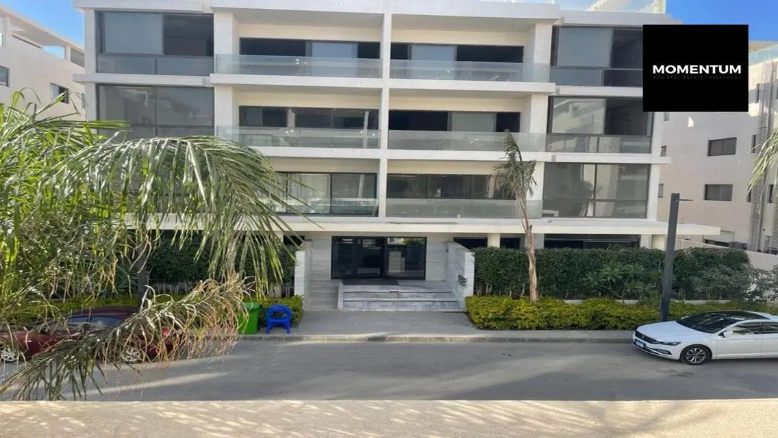 شقة رائعة بمساحة كبيرة في مجمع دونيا لايك فيو