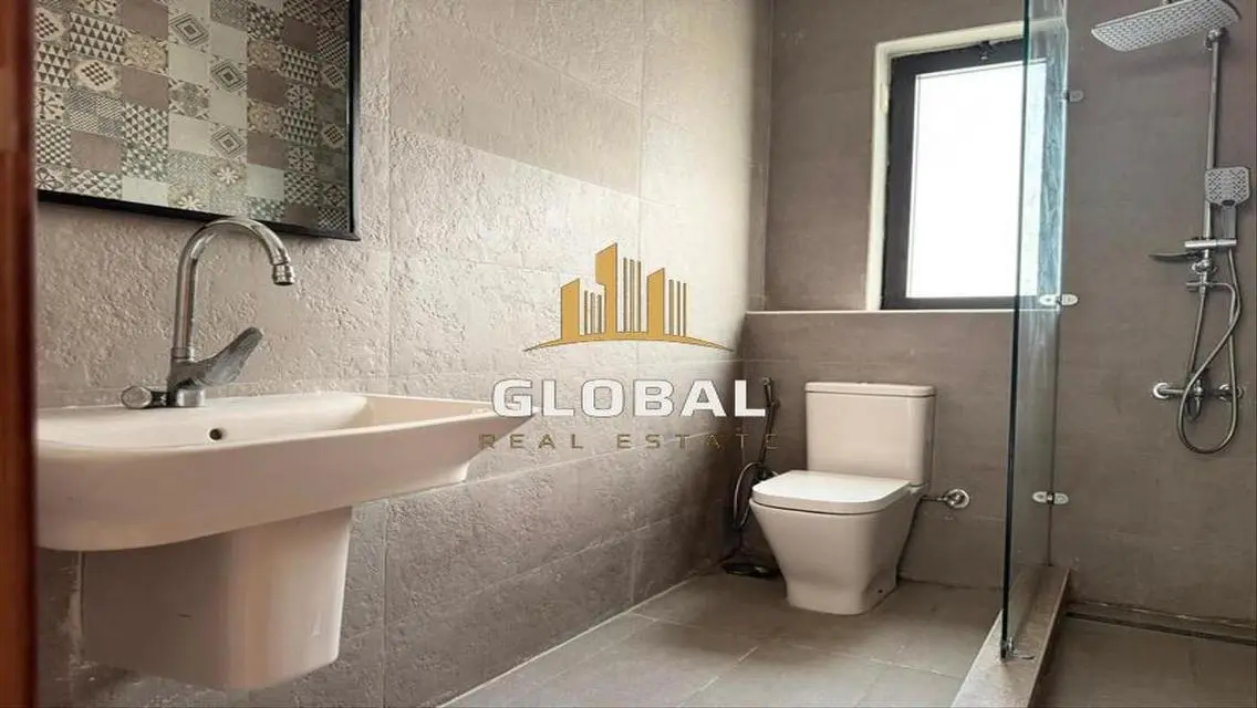 Premium Apartment in Code Lake - 324