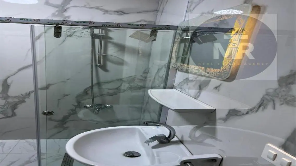 Luxury Apartment with Spacious Area in the Heart of the City
