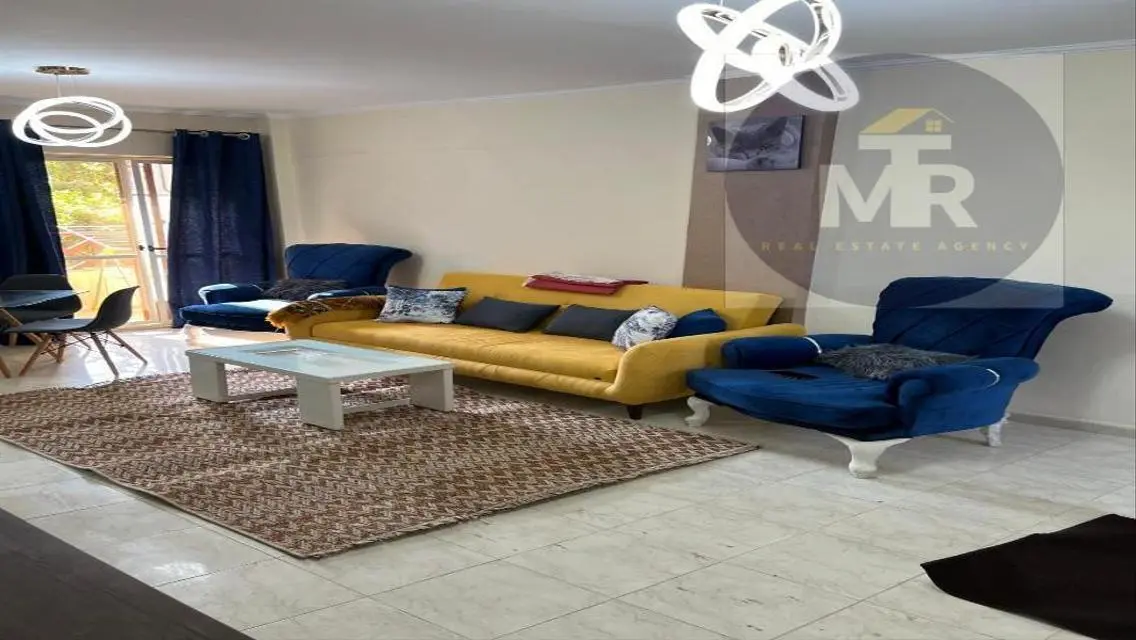 Luxury Apartment with Spacious Area in the Heart of the City