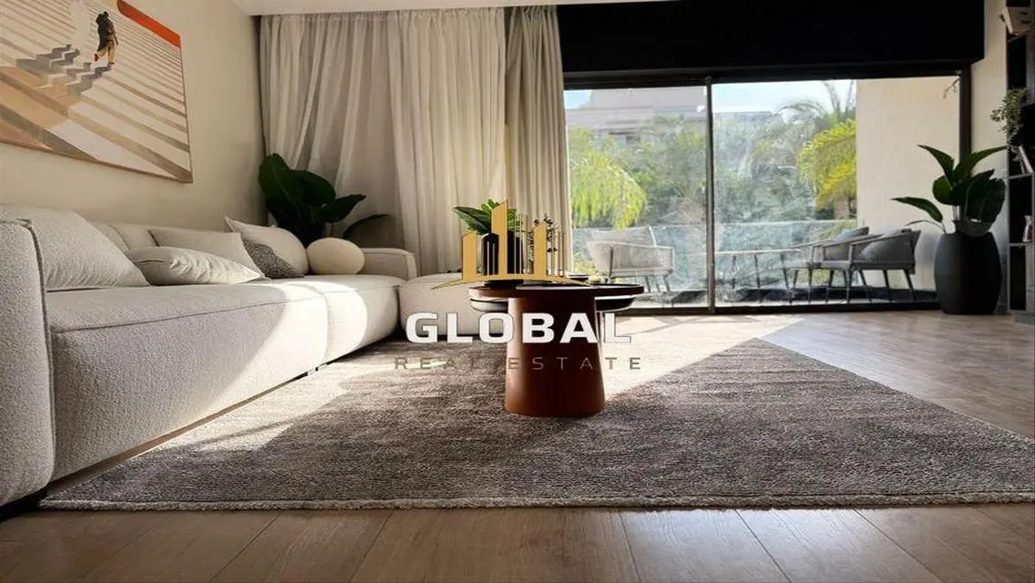شقة فاخرة للبيع في كود ليك