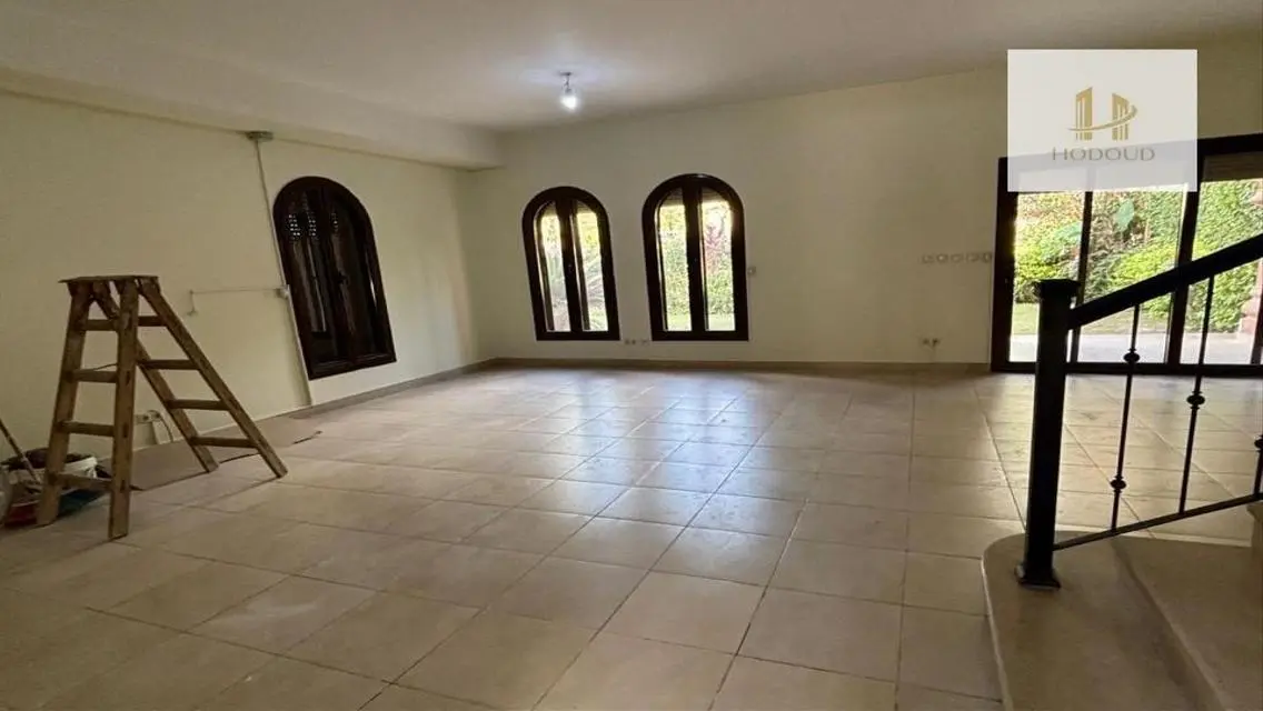 Luxurious Apartment with Spacious Design in Prime Location