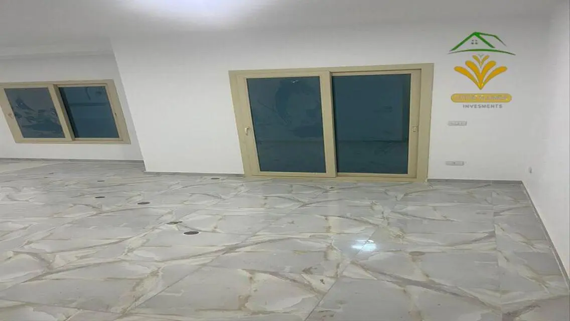 شقة للإيجار بمساحة 165 متر