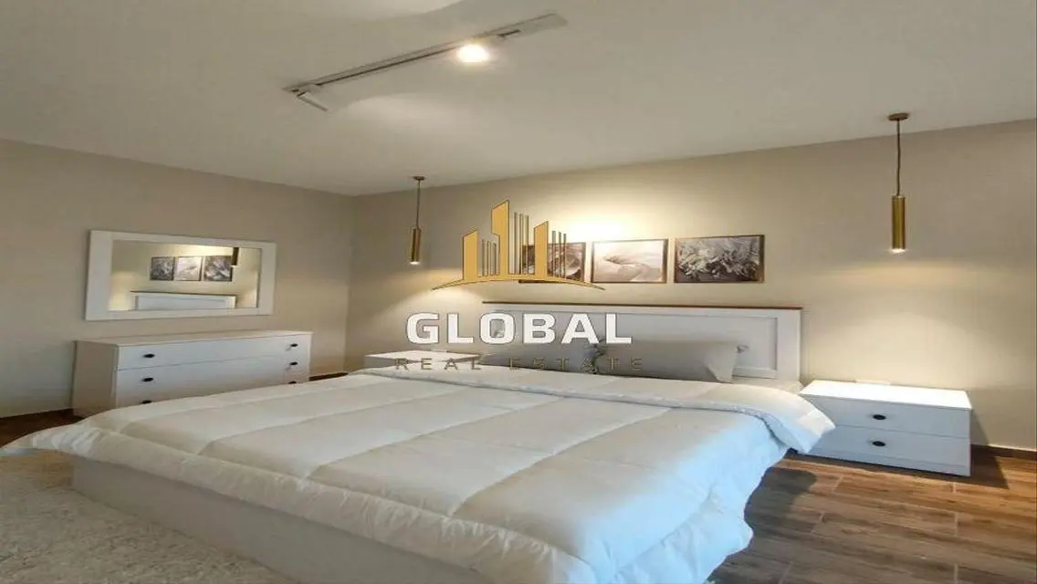 Luxury Apartment for Sale in Code-Lake