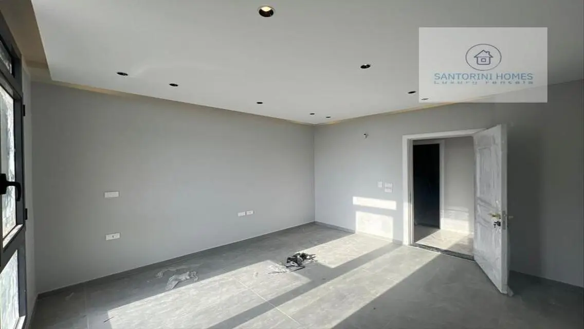 Luxury Apartment for Rent in Santorini