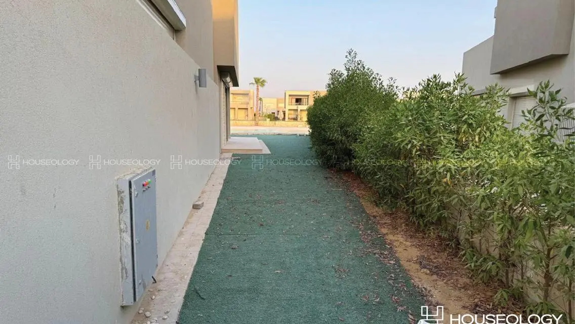 Luxury Villa for Sale in 2030