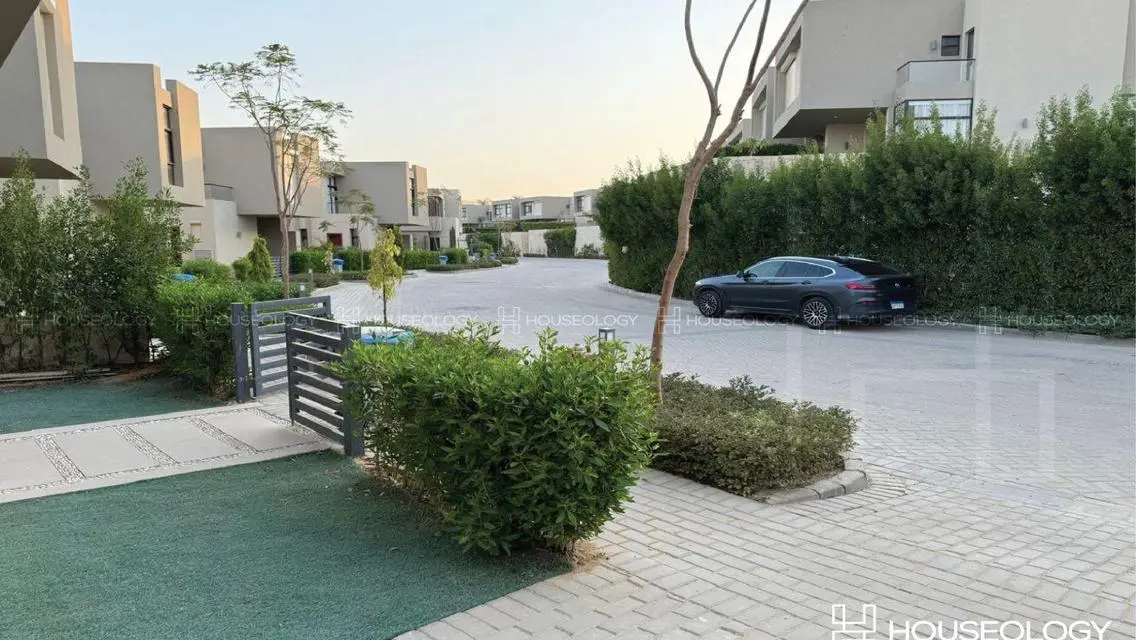 Luxury Villa for Sale in 2030