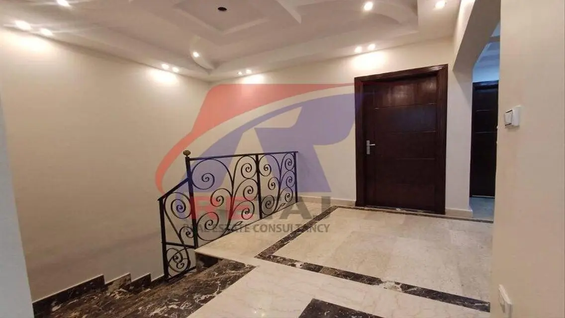 Luxury Apartment for Sale in Marv 335