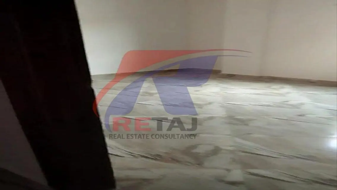 شقة فاخرة للإيجار بمساحة 200 متر في قلب المدينة