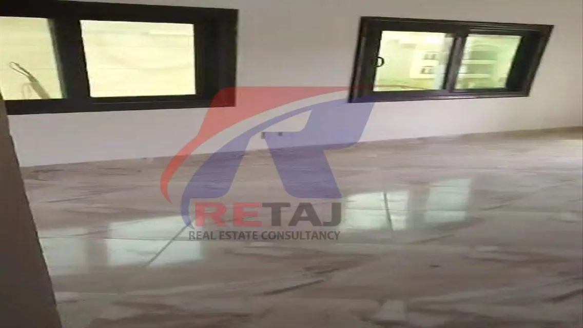 شقة فاخرة للإيجار بمساحة 200 متر في قلب المدينة