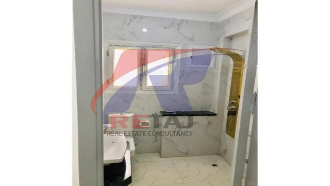 شقة فاخرة بمساحة 245 متر² في موقع استراتيجي