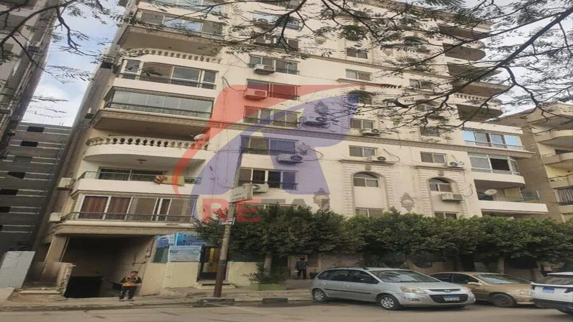 شقة فاخرة للبيع في موقع متميز