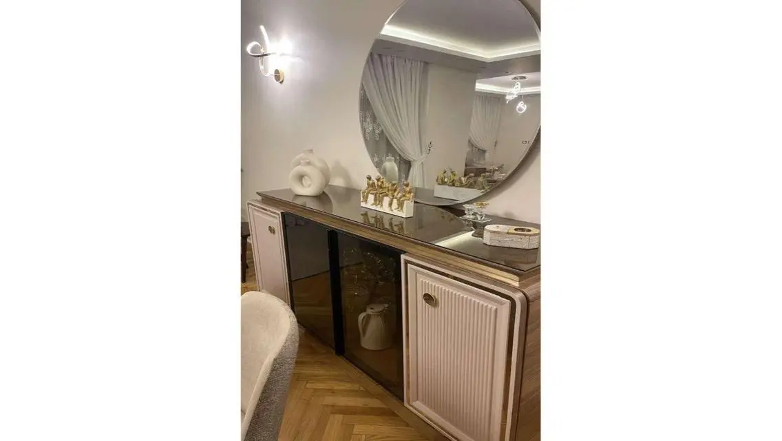 Spacious Apartment for Sale – 250 Square Meters in Prime Location