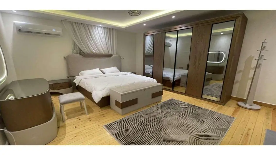 Spacious Apartment for Sale – 250 Square Meters in Prime Location