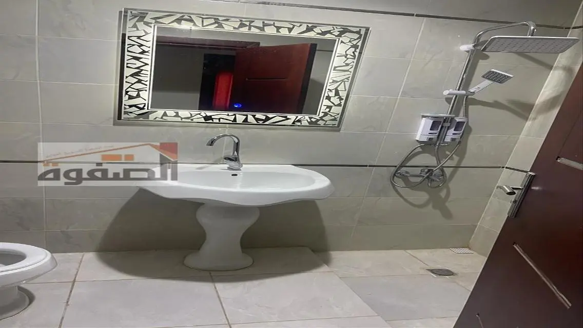 Spacious 3-Bedroom Apartment in Prime Location