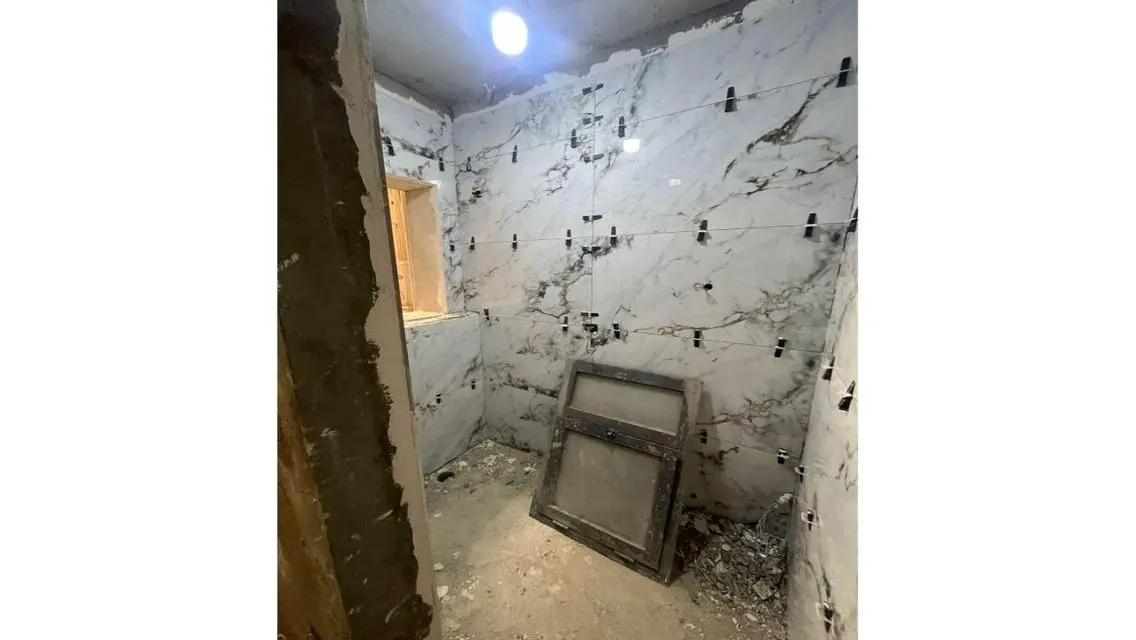 عقار فخم مع جميع المرافق الحديثة