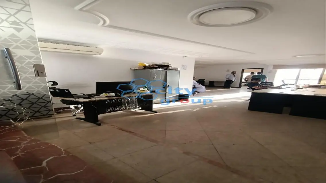 Investment Opportunity: 350 sqm Office in the Heart of the City
