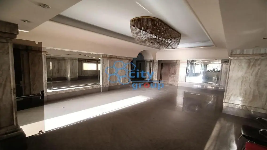 Investment Opportunity: 350 sqm Office in the Heart of the City