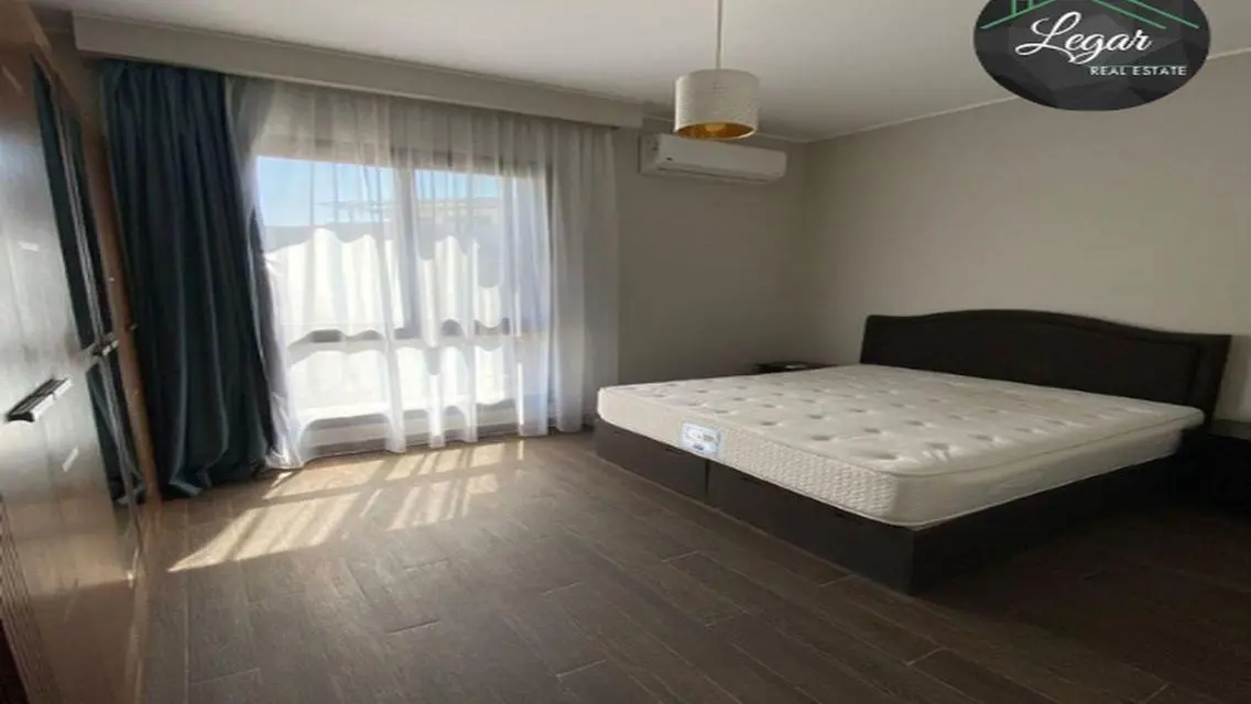 Luxury Apartment in Six West 3