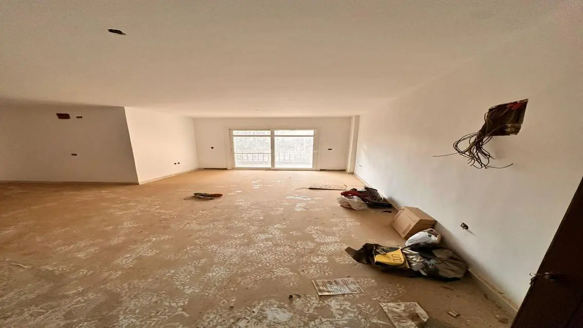 Stunning B7 Apartment with Excellent View
