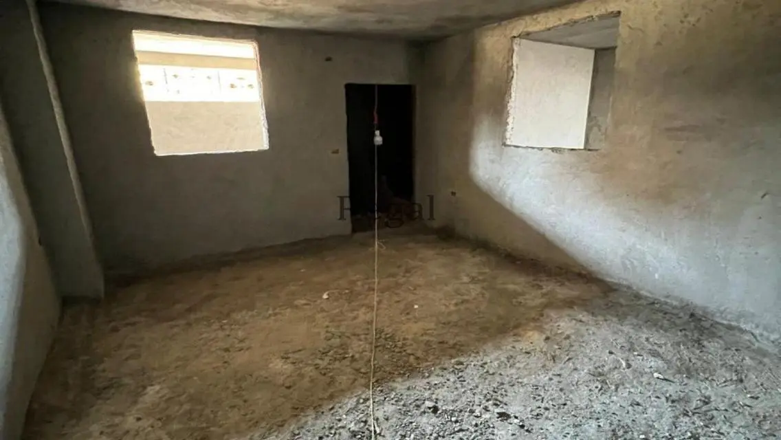 شقة فاخرة للبيع بـ 3 غرف نوم