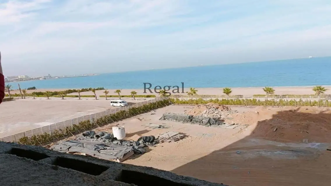شقة فاخرة مطلة على البحيرات في مجمع سكني راقٍ