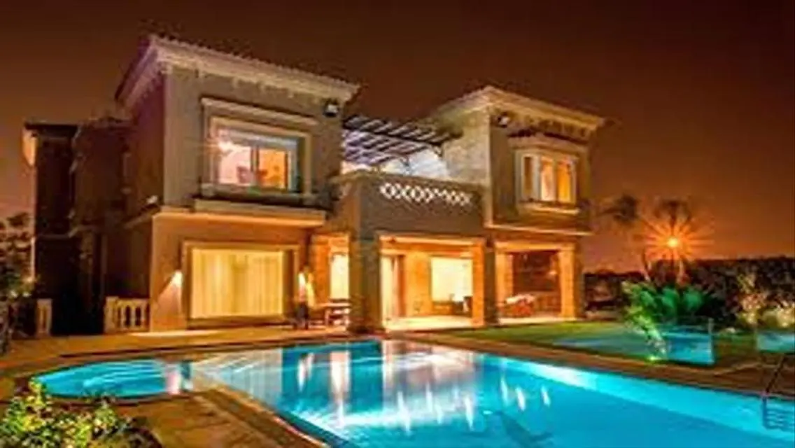 Luxurious Villa at Swan Lake - New Cairo
