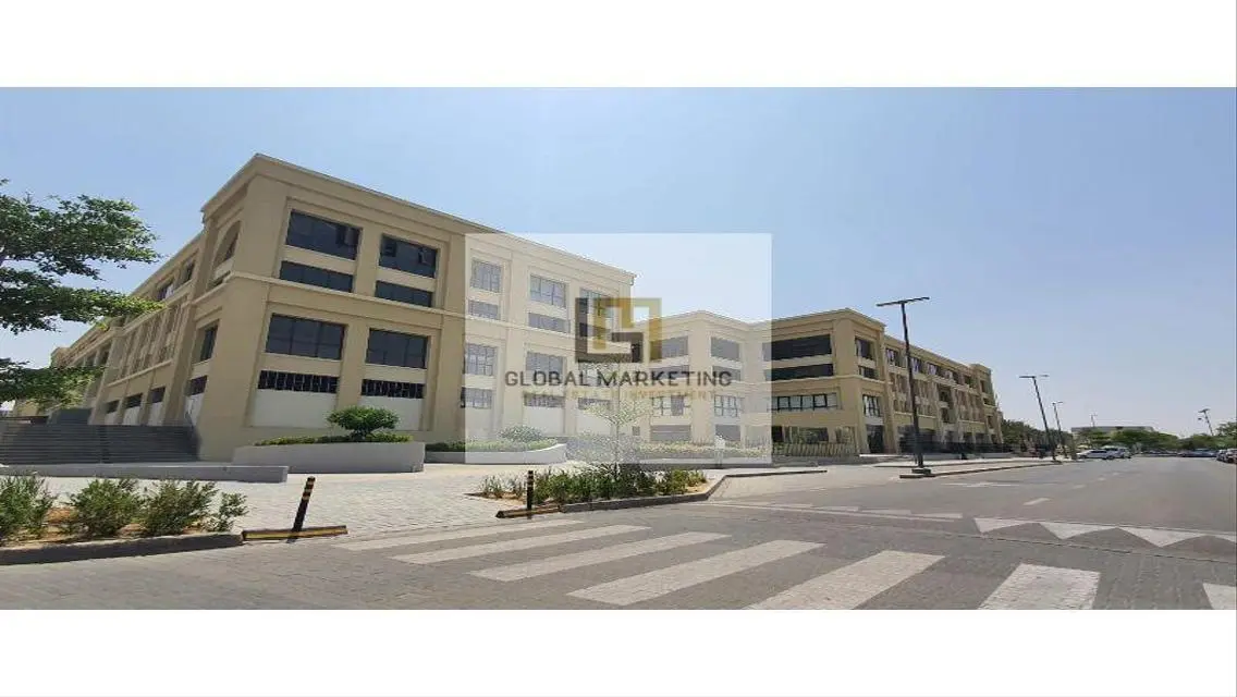 Comprehensive Property with Comfortable Space and Excellent Amenities