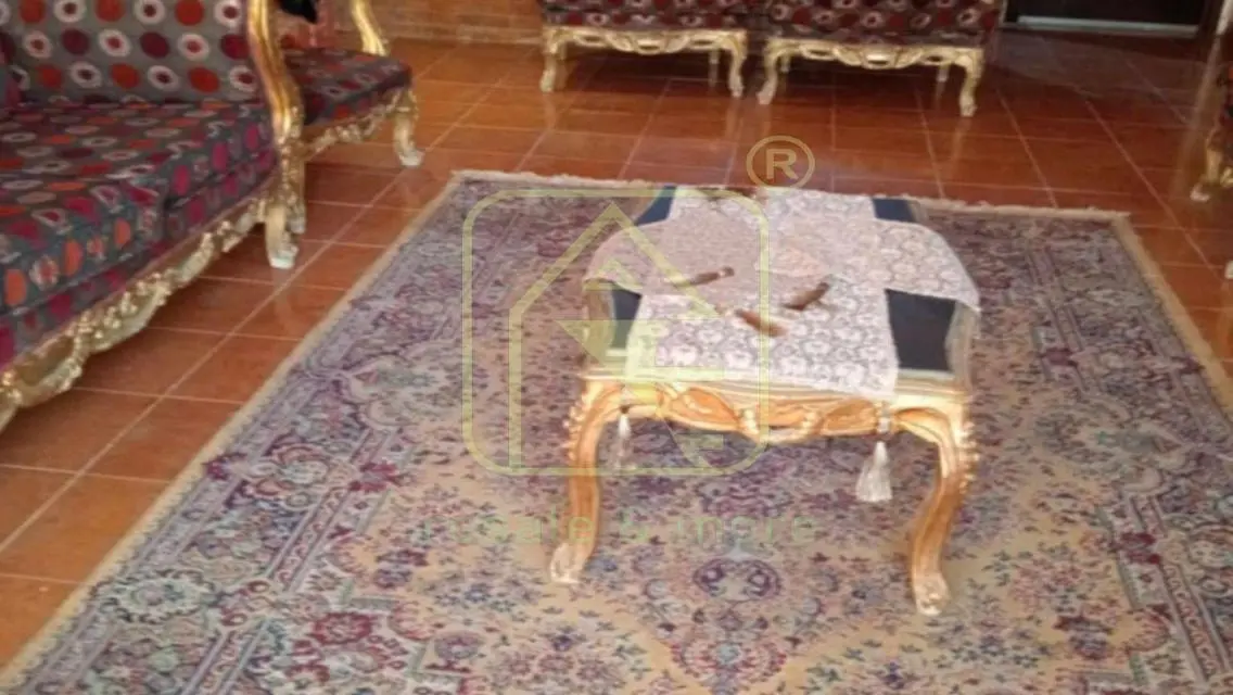 شقة فاخرة للإيجار في موقع متميز