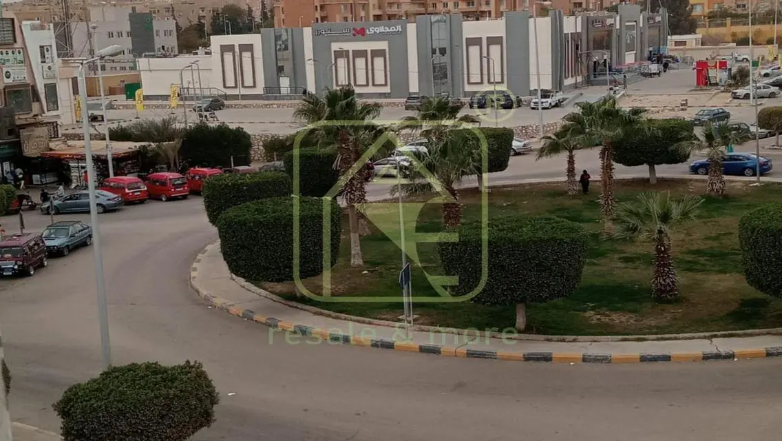 شقة فاخرة للإيجار في موقع متميز