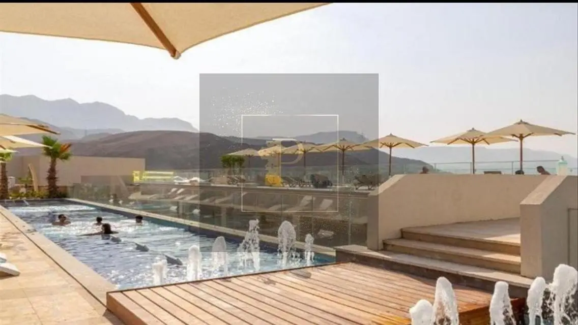 شقة فاخرة في كمبوند iL Monte Galala