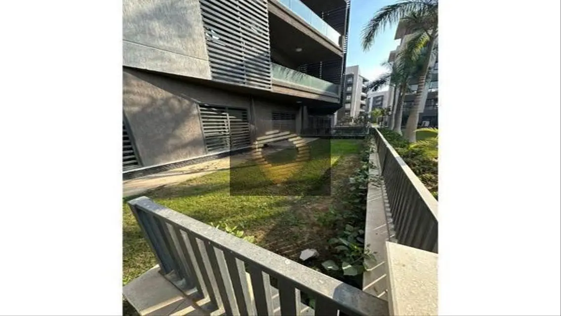 Luxury Villa with Stunning Views and Spacious Design