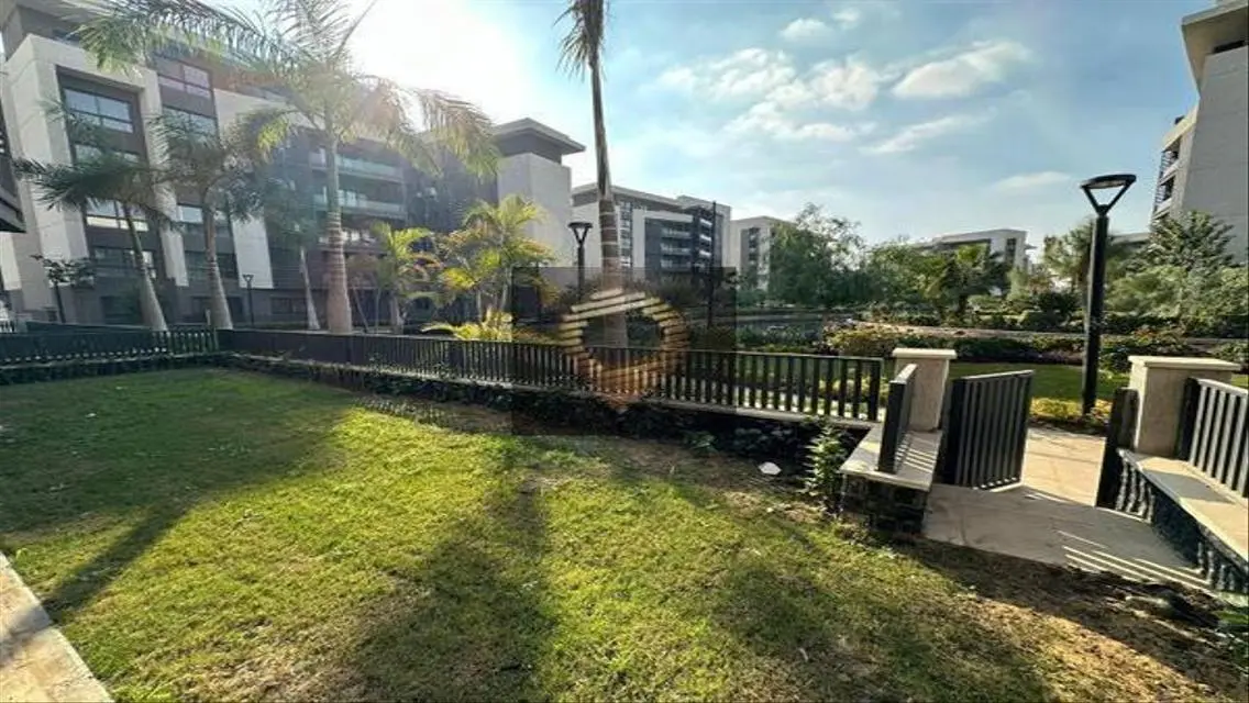Luxury Villa with Stunning Views and Spacious Design