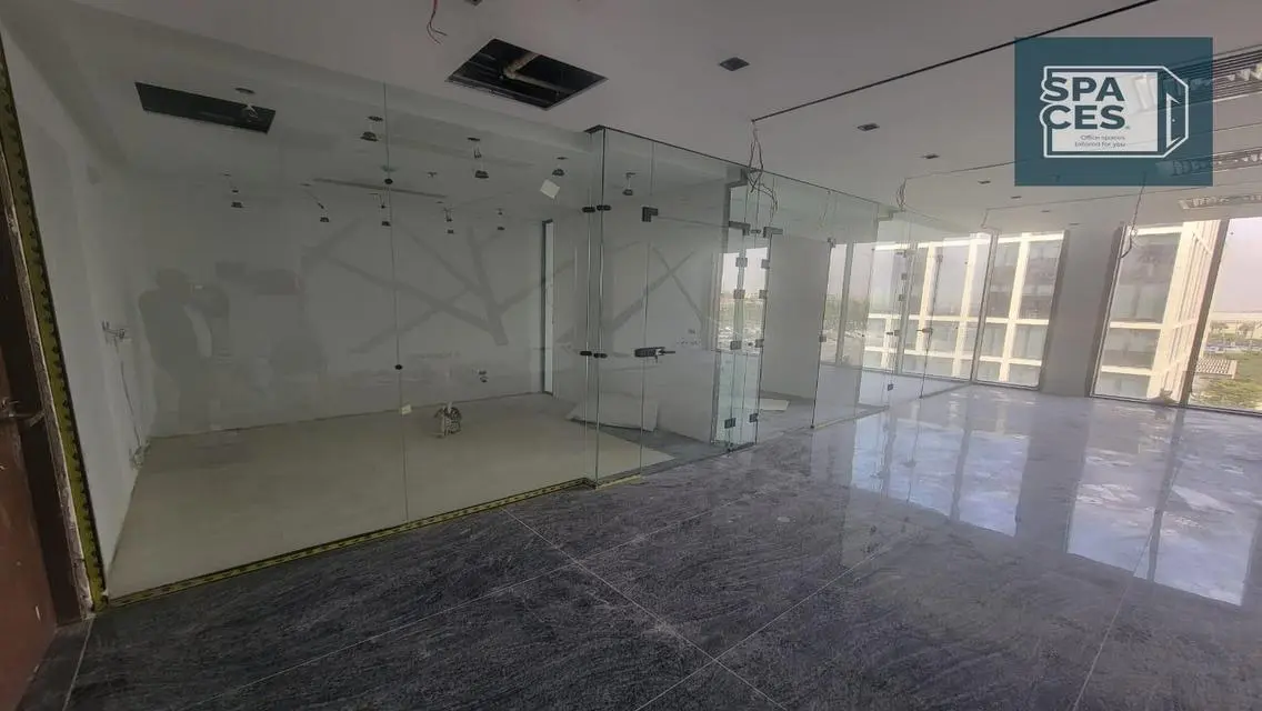 عقار مميز للإيجار مع مرافق ممتازة
