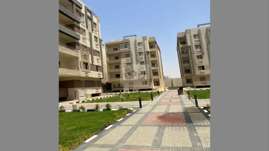 شقة للبيع في الموقع الأفضل مع إطلالة رائعة