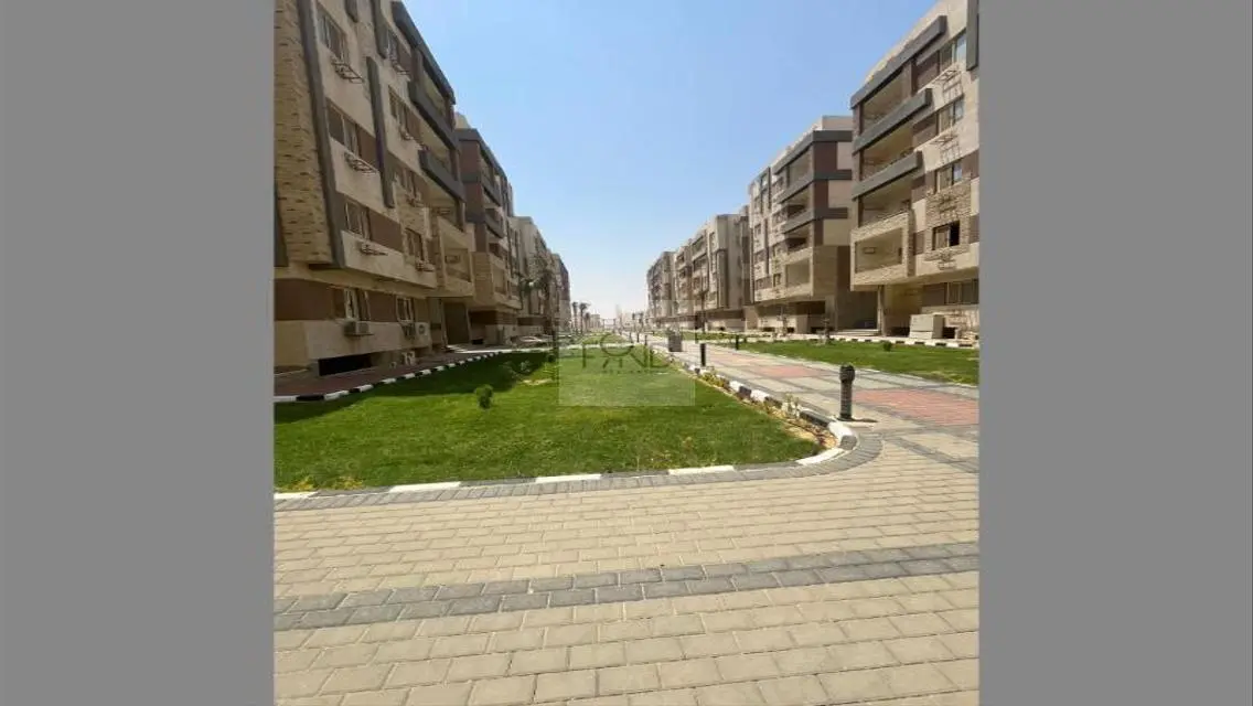 شقة للبيع في الموقع الأفضل مع إطلالة رائعة