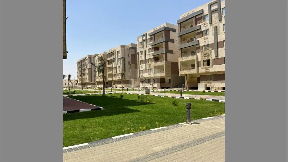 شقة للبيع في الموقع الأفضل مع إطلالة رائعة