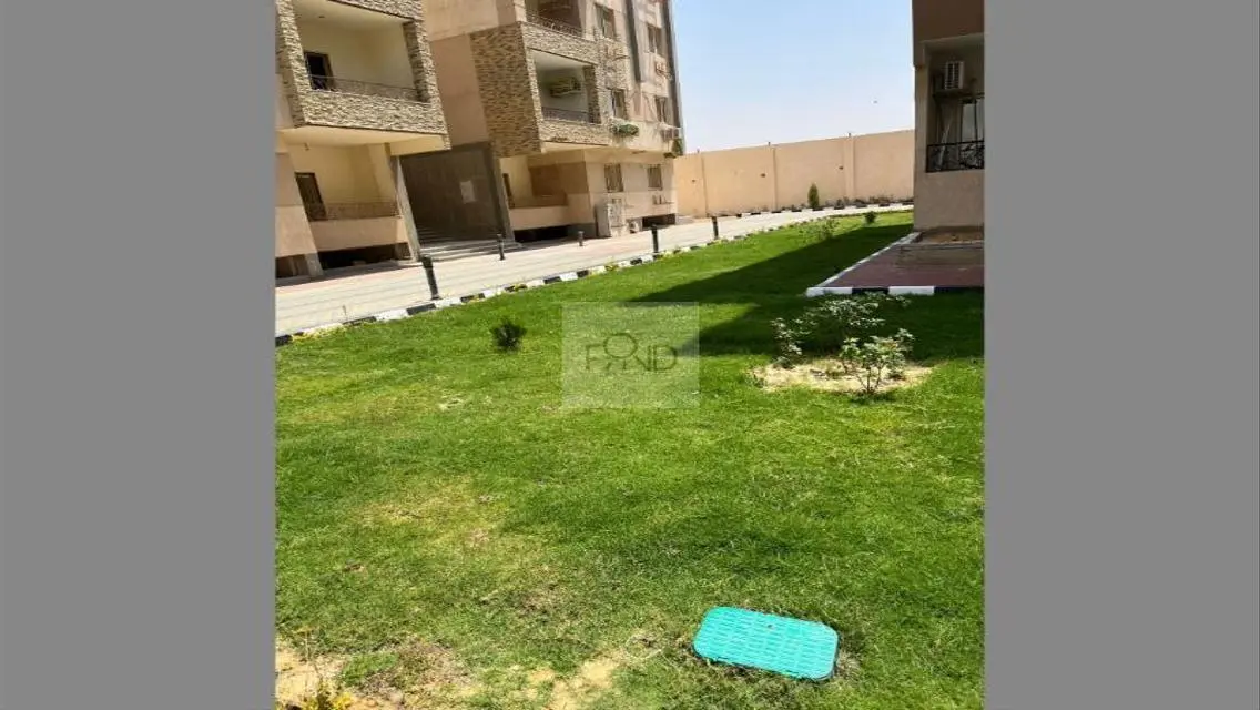 شقة للبيع في الموقع الأفضل مع إطلالة رائعة