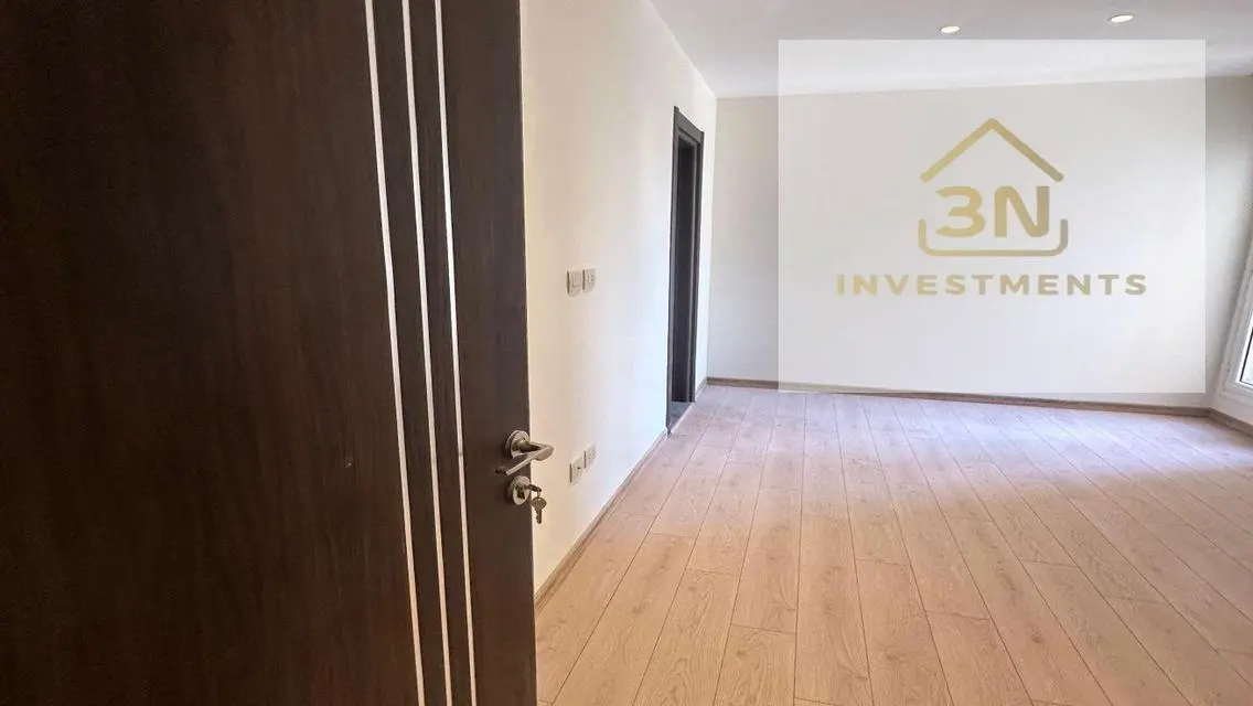 Luxury Apartment with Central Air Conditioning and Shared Pool