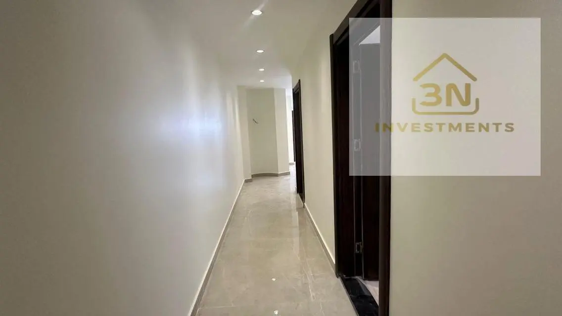 Luxury Apartment with Central Air Conditioning and Shared Pool
