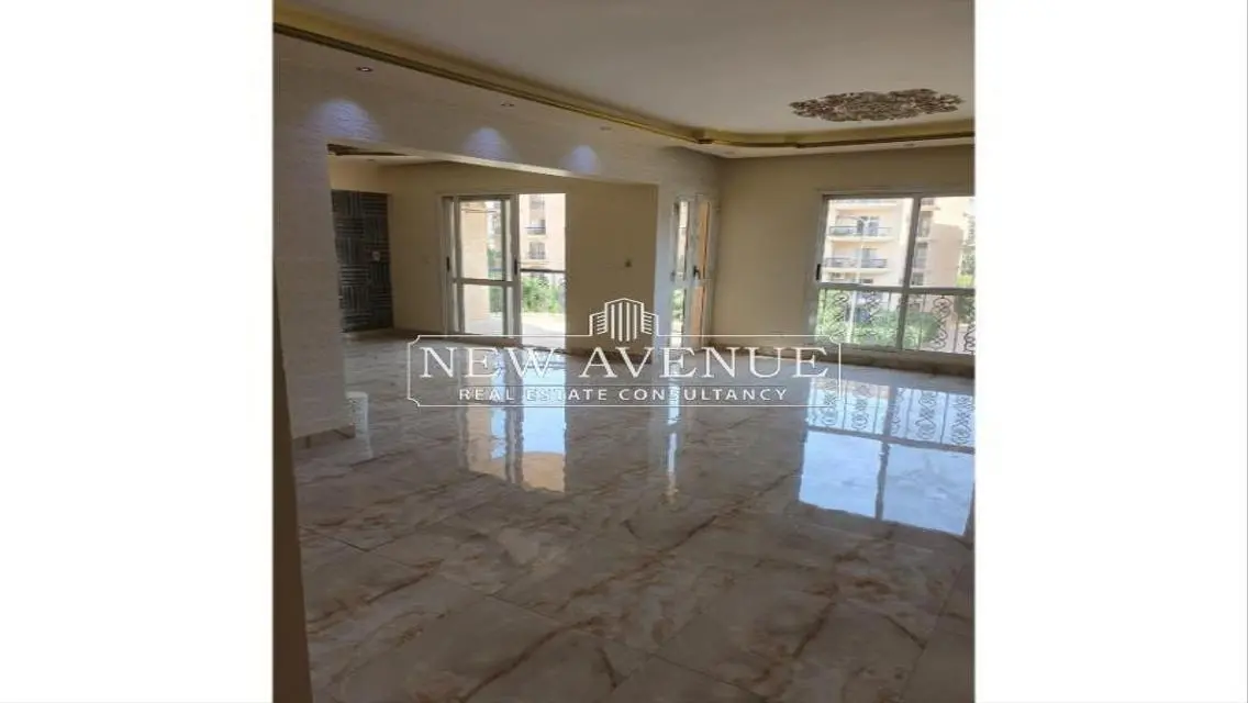 Luxury Apartment with Spacious Balcony