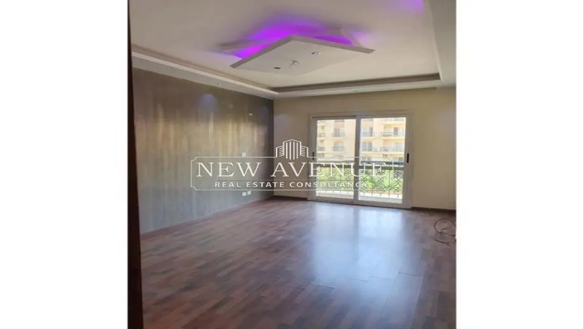 Luxury Apartment with Spacious Balcony