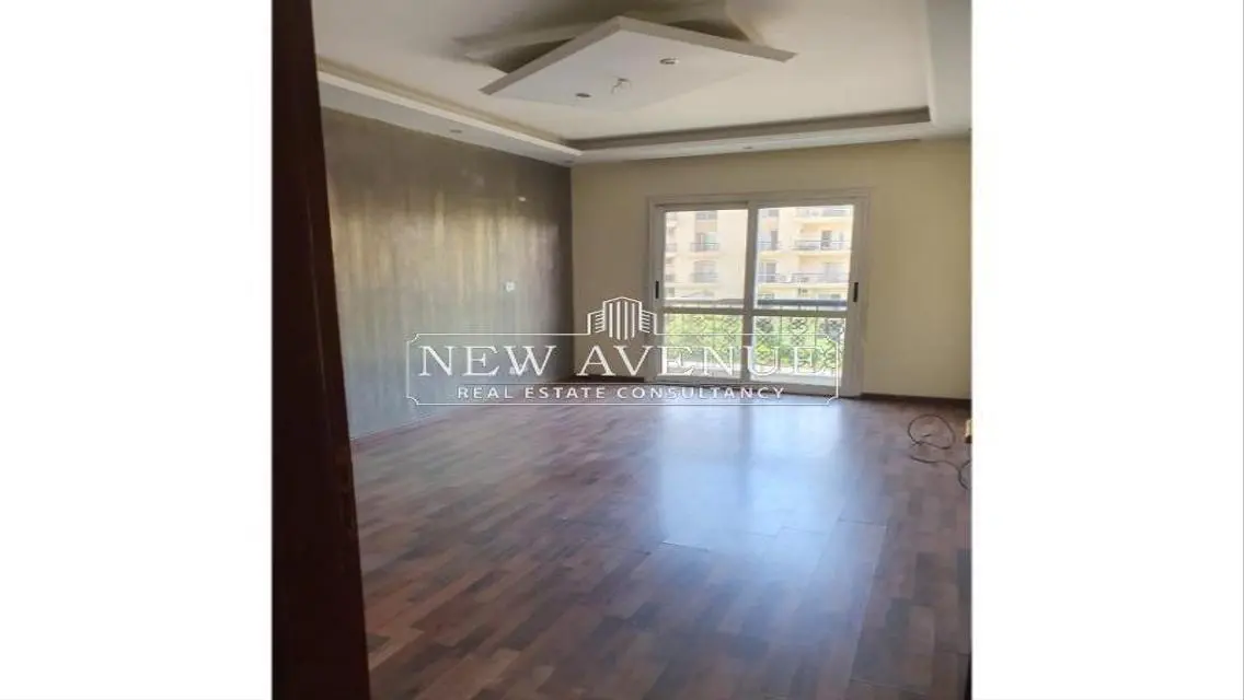 Luxury Apartment with Spacious Balcony