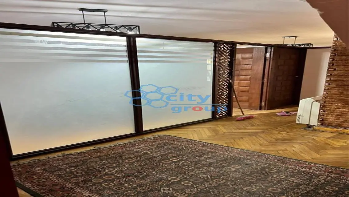 Exceptional Property of 300 sqm in the City