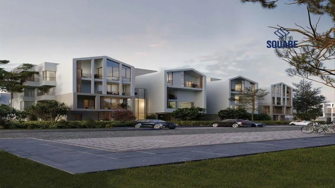 Luxury Apartment Overlooking Lakes