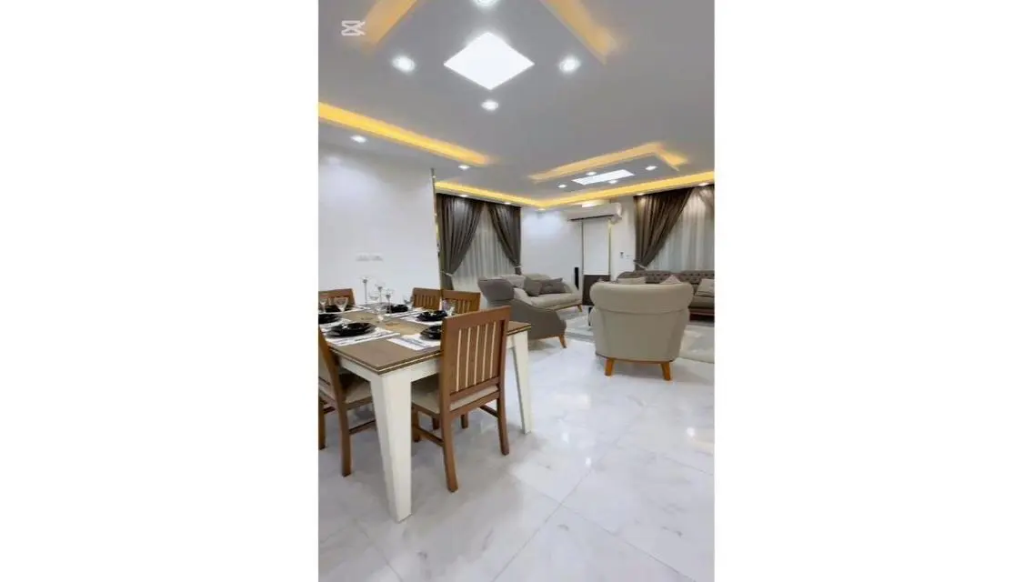شقة للإيجار بمساحة 4500 متر