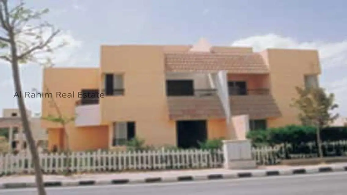 منزل فاخر للبيع بمساحة 350 متر
