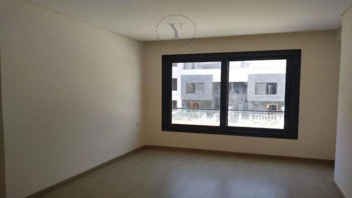 Luxurious Villa for Sale in the Heart of the City
