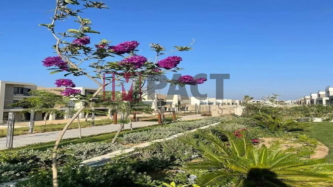 فيلا فاخرة مع حديقة خاصة ومسبح