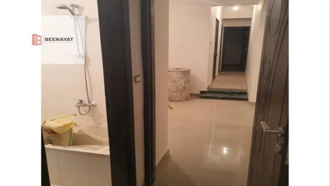 Luxury Apartment with Study Room and Balcony in Prime Location